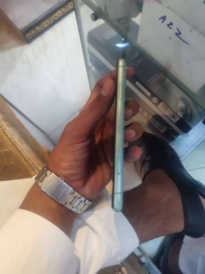 IPhone 11 urgent sale 1
