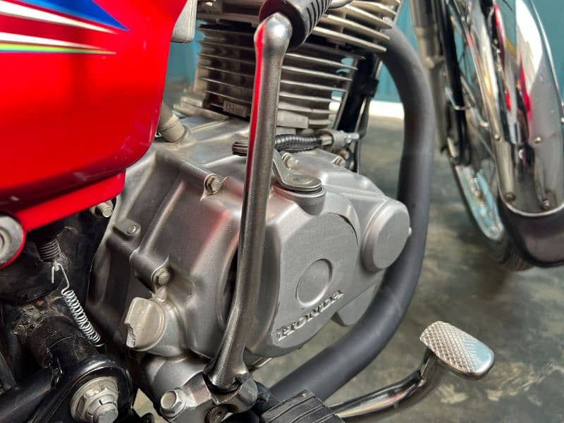 Honda CG 125 bio matric available 10