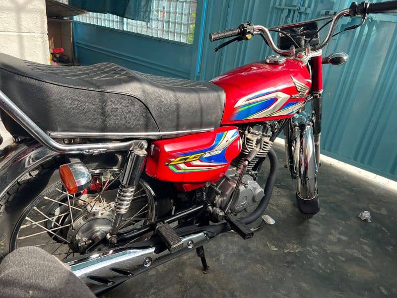 Honda CG 125 bio matric available 11