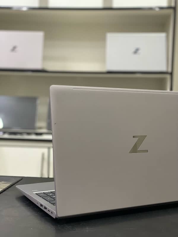 HP Zbook Power 15 G8 - Core i7 11850H - 8 cores - RTX 4gb GPU Laptop 3