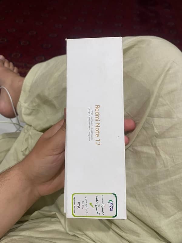 eedmi note 12 onyx fray 8 gb ram 128 rom 3