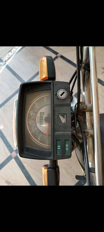 CD 70 2021 MODEL 3