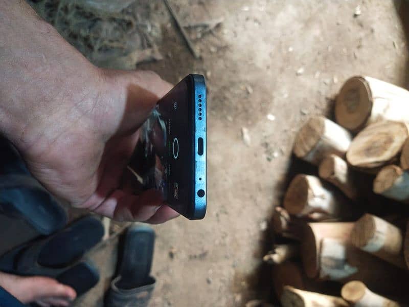Infinix  Smart 8 4