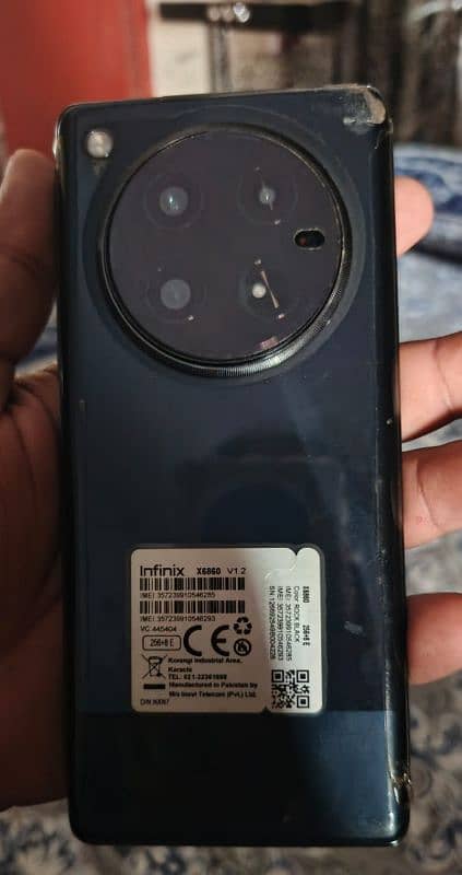 Infinix ZERO 40 4