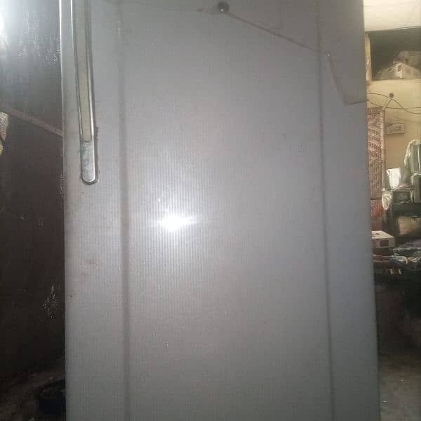 Waves frige and ferizer cool bank refrigerator 0