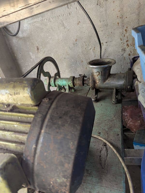 Qeema  machine available 3