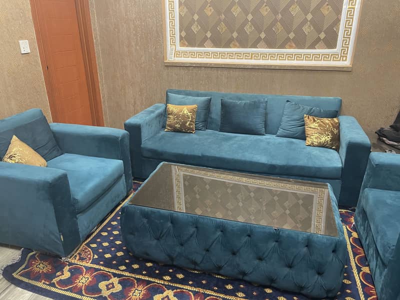 Sale for sofa set 0