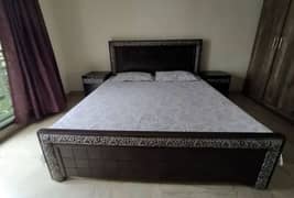 wooden bed set