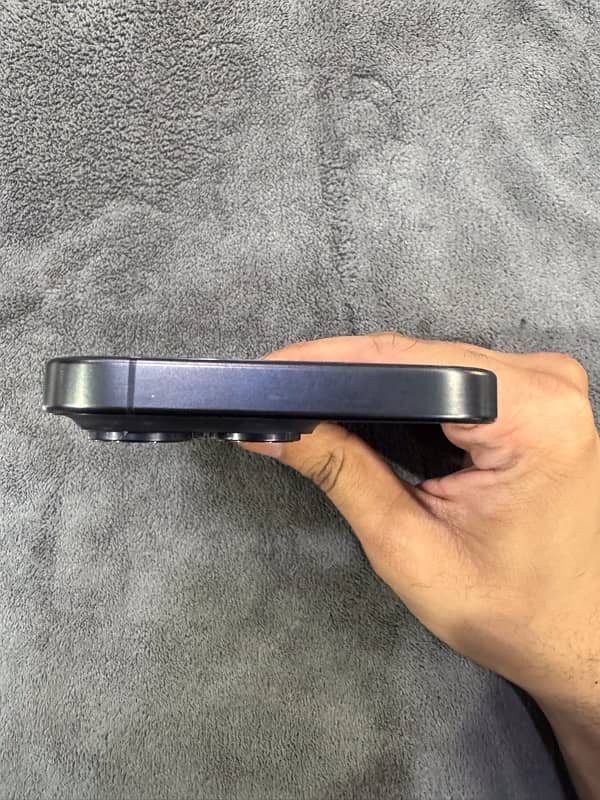 IPhone 15 Pro | 128 GB | JV| KIT | BLACK | 1