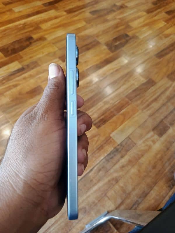 redmi note 13 8 256 with complete box 33 volt charger 3