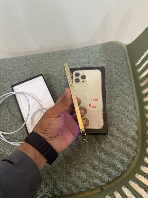 iPhone 13 Pro Max 1024GB PTA Approved 4