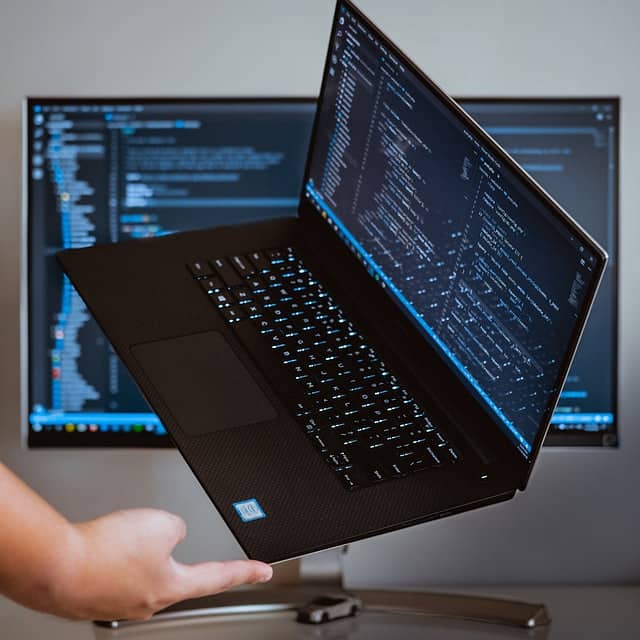 We Provide Complete IT Solutions - Software Solutions - Networking 11