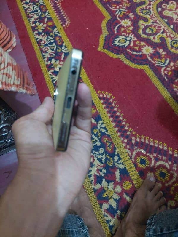Infinix hote 40 0