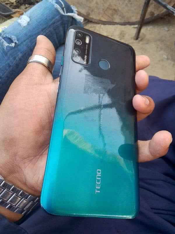 Tecno spark 5 pro 4/64 glass crack pta approve all ok 7