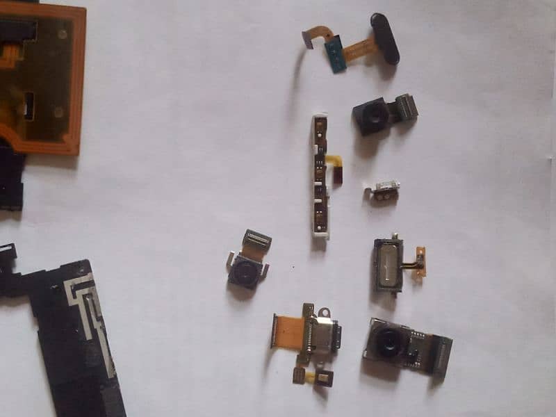 sharp aquos r3 parts 0