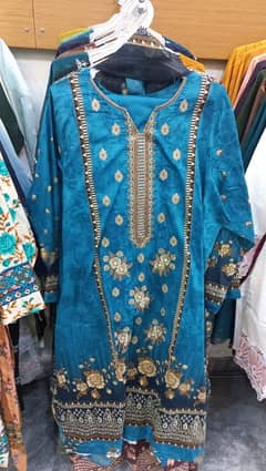 Extra large size XL in lawn suits