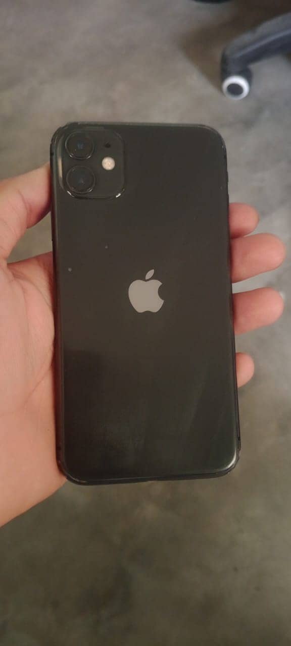 Apple iPhone 11 93% battery health jv 64gb 0