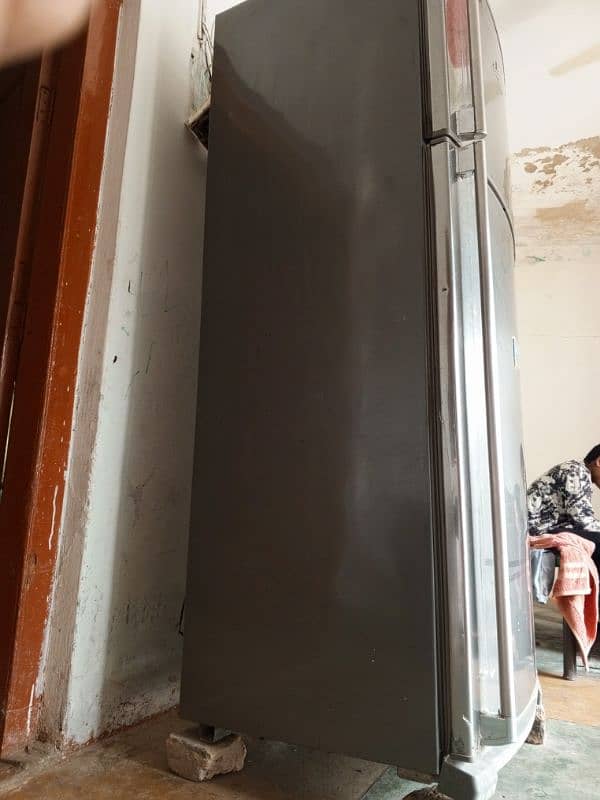 Dawlance's Hzone fridge good condition for sale 5