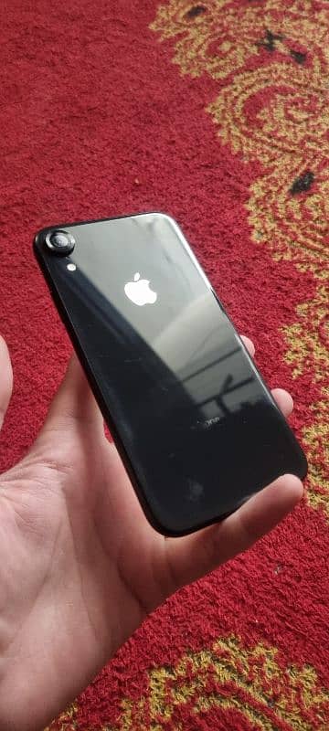 Iphone XR icloud locked waterpacked 11