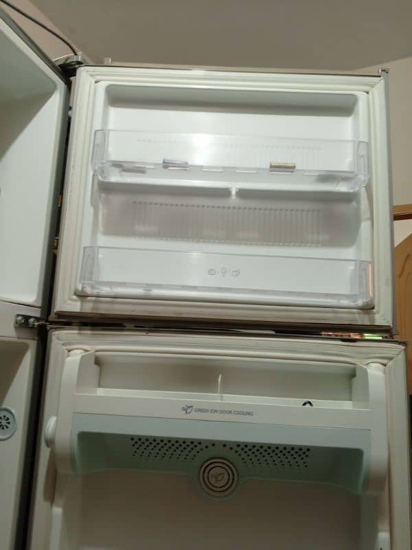 LG fridge for sale full size import from dubai 3