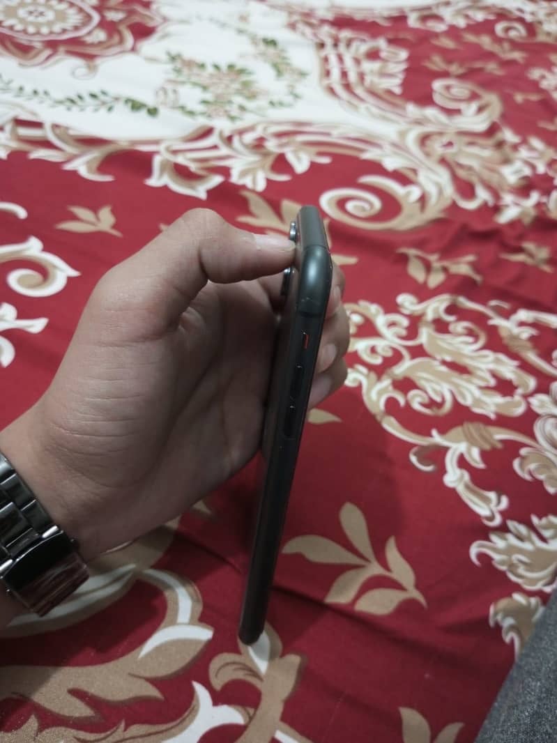 IPHONE 11 for sale , all working, NON PTA 7