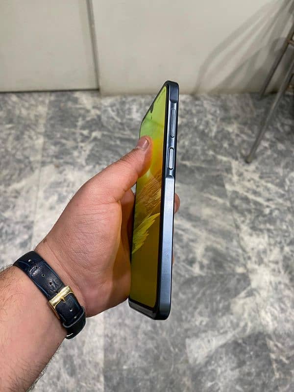 Samsung A16 8/256 with box and charger 5