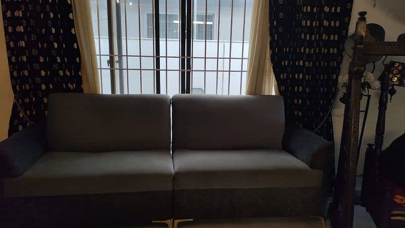 4 sitter customize sofa  new condition 2