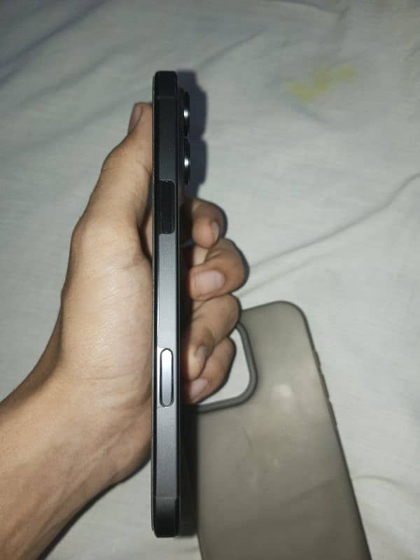 Iphone 16 pm black jv bAttery 100 cc 32 10/10 2