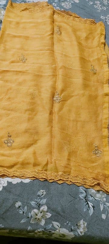 embroided lawn yellow 3 piece suit 6