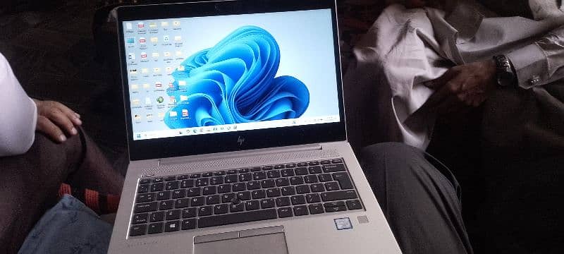 Intel hp core i5 8gen Elite book for sale 3