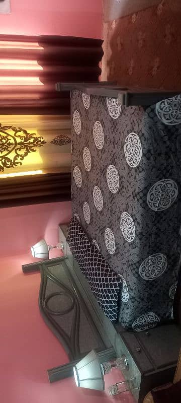 BED ,SIDE TABLE, WITH MATTRESS 4