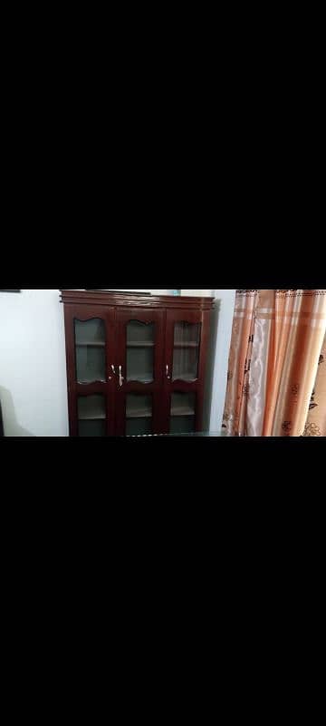 mirror showcase 2