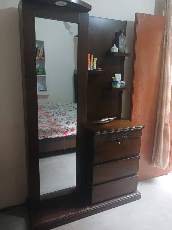 Dressing Table 2