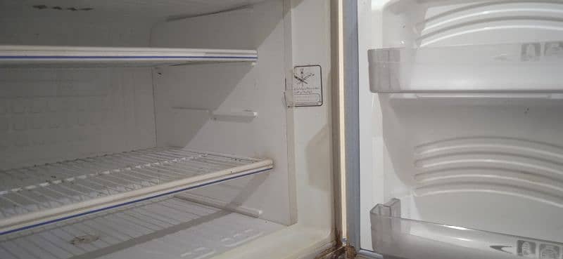 Dawlance Refrigerator 0