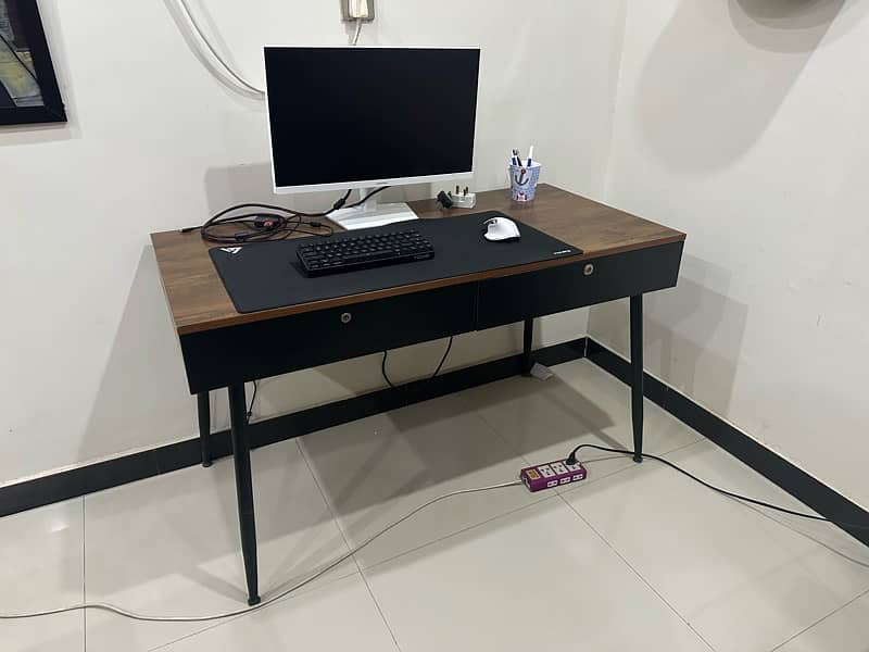 work table 0
