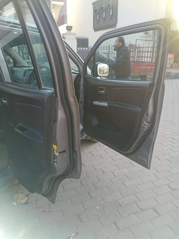 Suzuki Wagon R 2017 4