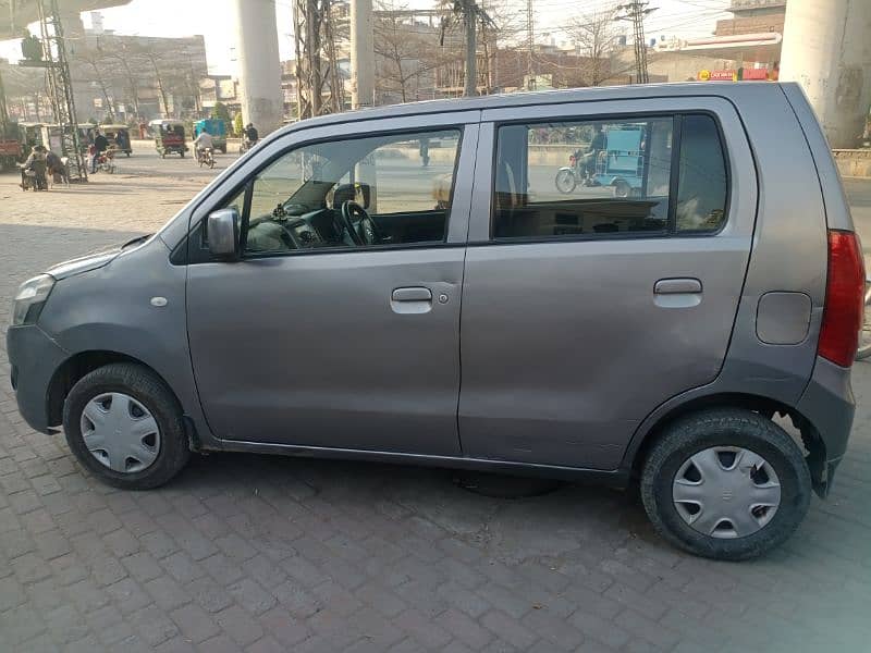 Suzuki Wagon R 2017 8