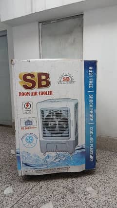 4 months used cooler for urgent sale