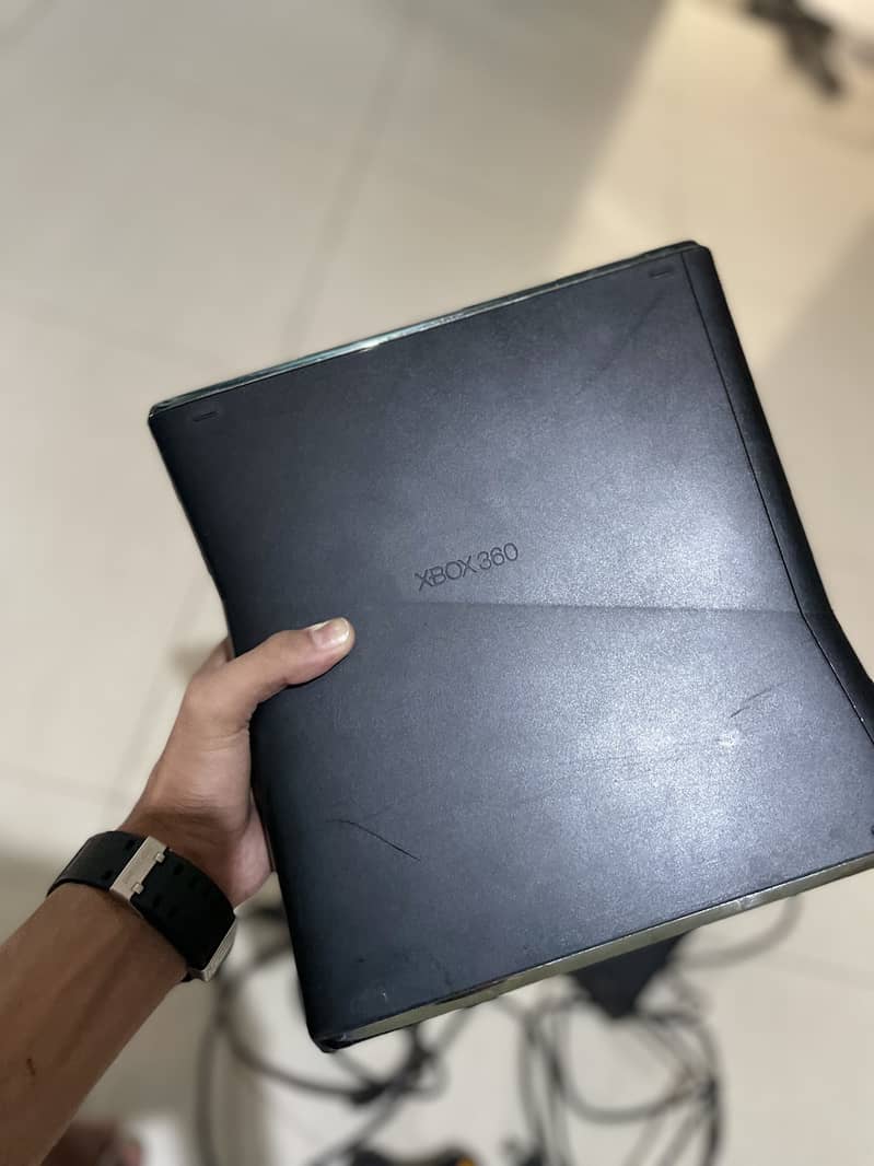 X box 360 e slim 7