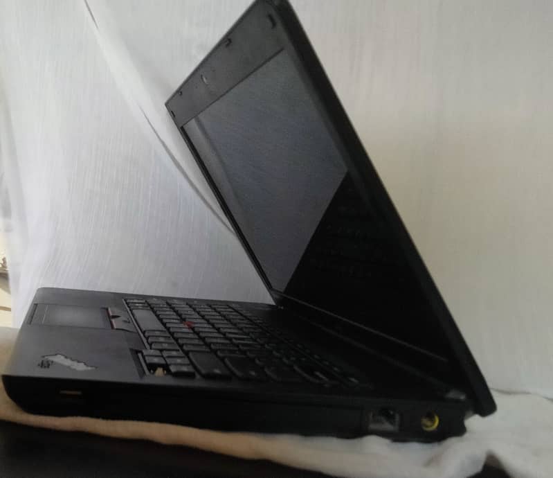 Lenovo ThinkPad E430 | Core i5 3rd Gen | Slim & Reliable 1