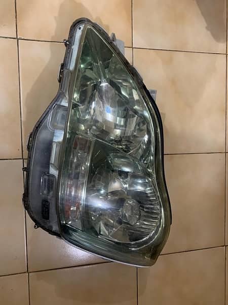 Crown Headlights Used And Back Lights 0
