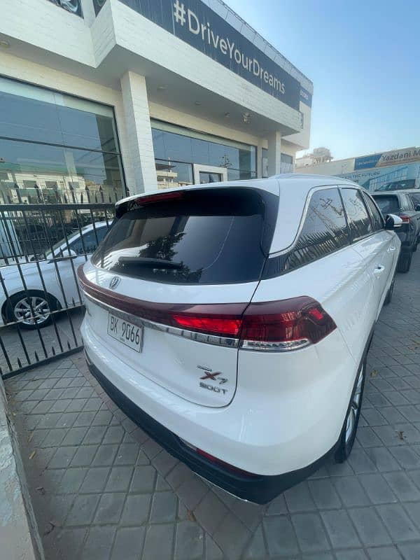 Changan Oshan X7 2022 7 seater 2