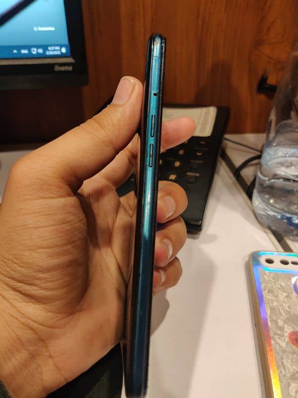 Oppo A5s  4/ 64 3