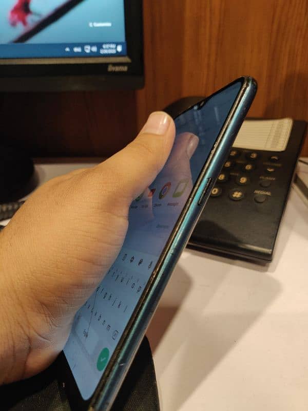 Oppo A5s  4/ 64 6