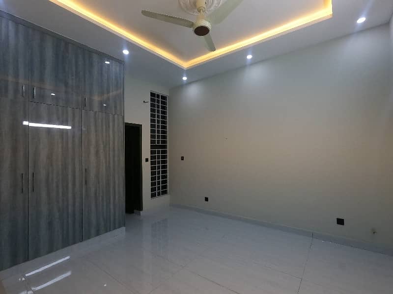 Your Search Ends Right Here With The Beautiful On Excellent Location House In G-11/1 At Affordable Price Of Pkr Rs. 78500000 15