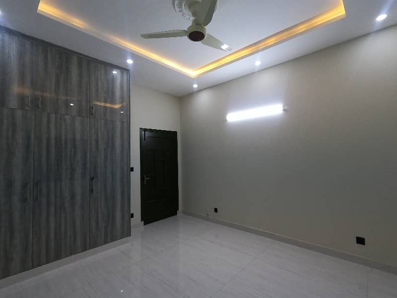 Your Search Ends Right Here With The Beautiful On Excellent Location House In G-11/1 At Affordable Price Of Pkr Rs. 78500000 18