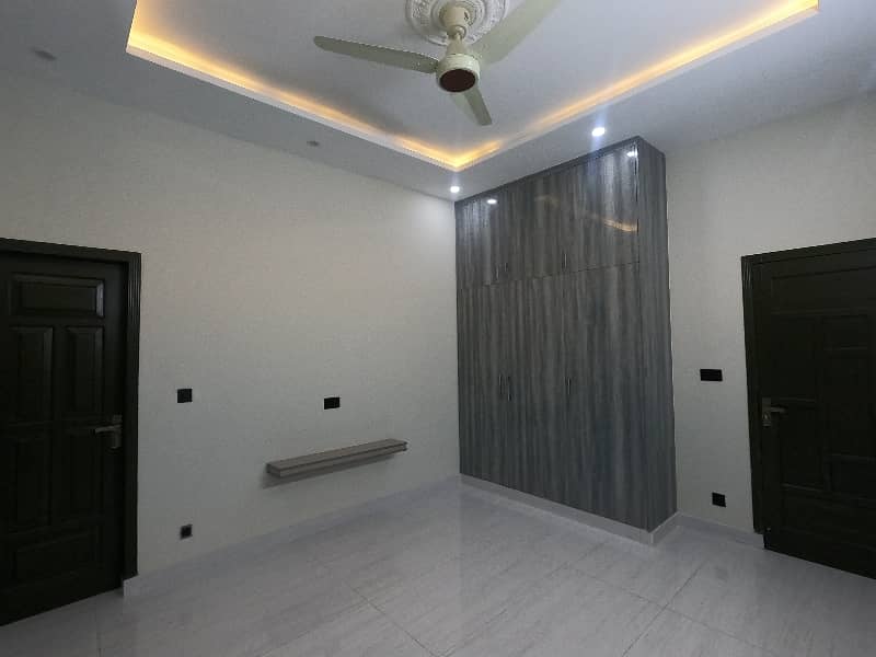 Your Search Ends Right Here With The Beautiful On Excellent Location House In G-11/1 At Affordable Price Of Pkr Rs. 78500000 19