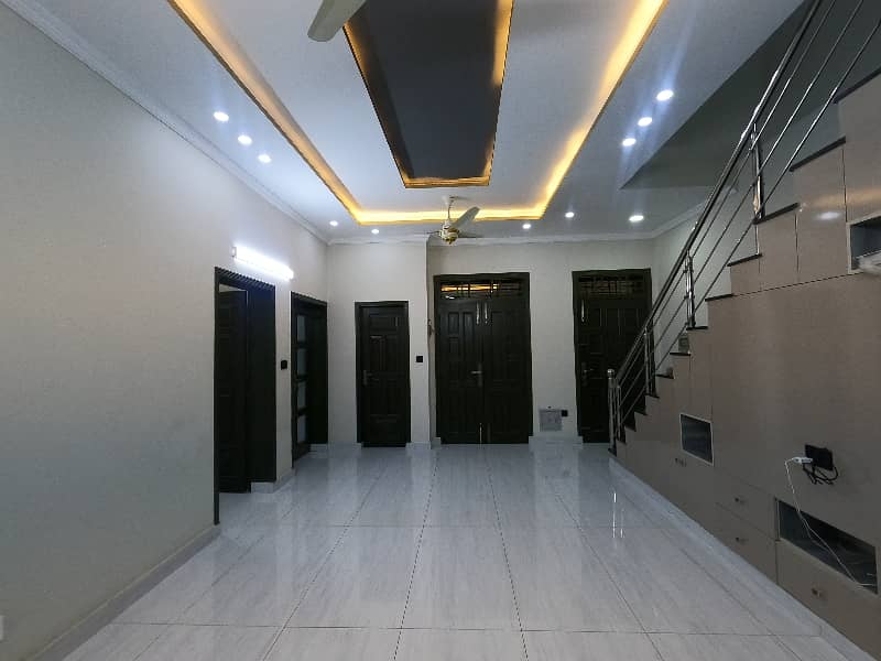 Your Search Ends Right Here With The Beautiful On Excellent Location House In G-11/1 At Affordable Price Of Pkr Rs. 78500000 21