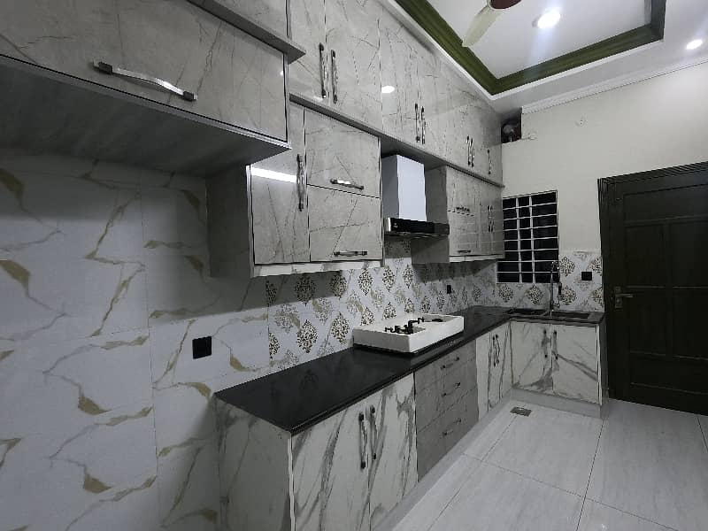 Your Search Ends Right Here With The Beautiful On Excellent Location House In G-11/1 At Affordable Price Of Pkr Rs. 78500000 22