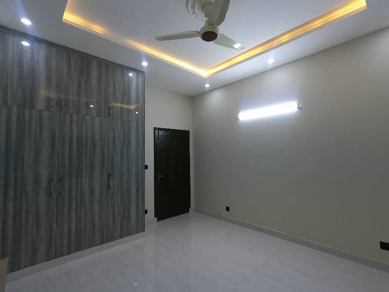 Your Search Ends Right Here With The Beautiful On Excellent Location House In G-11/1 At Affordable Price Of Pkr Rs. 78500000 24
